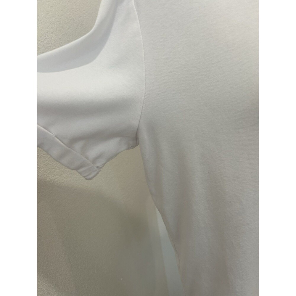 Chico's Women's Size 3 (XL) White V-Neck Tee Short Sleeve Basic Stretch & Cuff - Picture 9 of 10